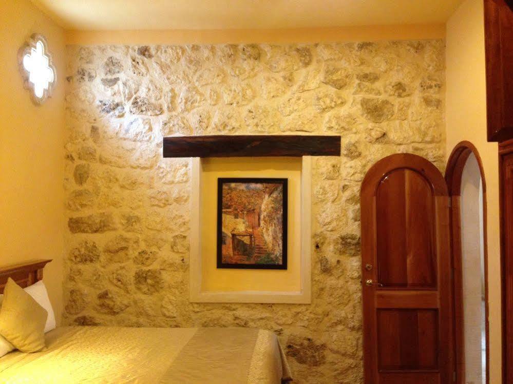 Mallorca Hotel & Suites 칸쿤 외부 사진